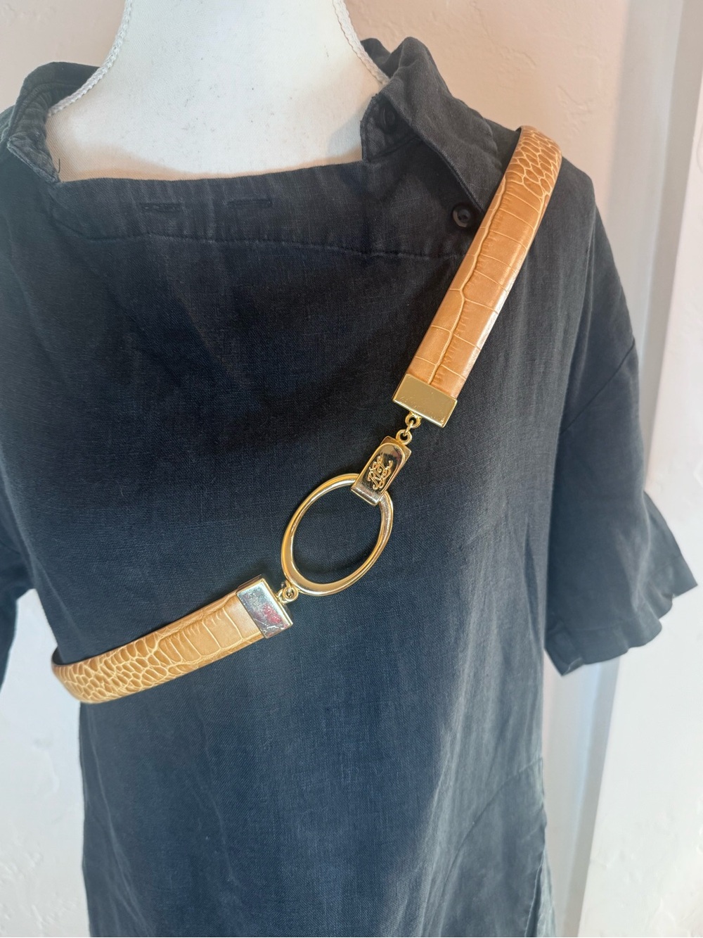 Lauren Ralph Lauren Tan Croc Embossed Italian Leather Belt Gold Hook Buckle RLL